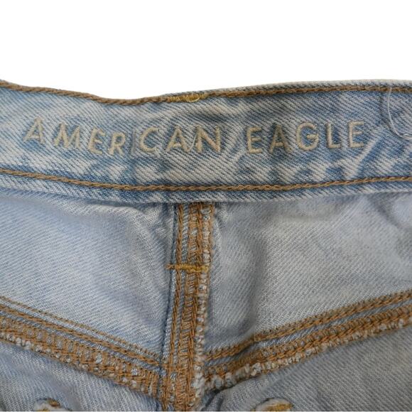 American Eagle Womens 2 Light Wash Cuffed Mom Jean Short - Picture 8 of 11